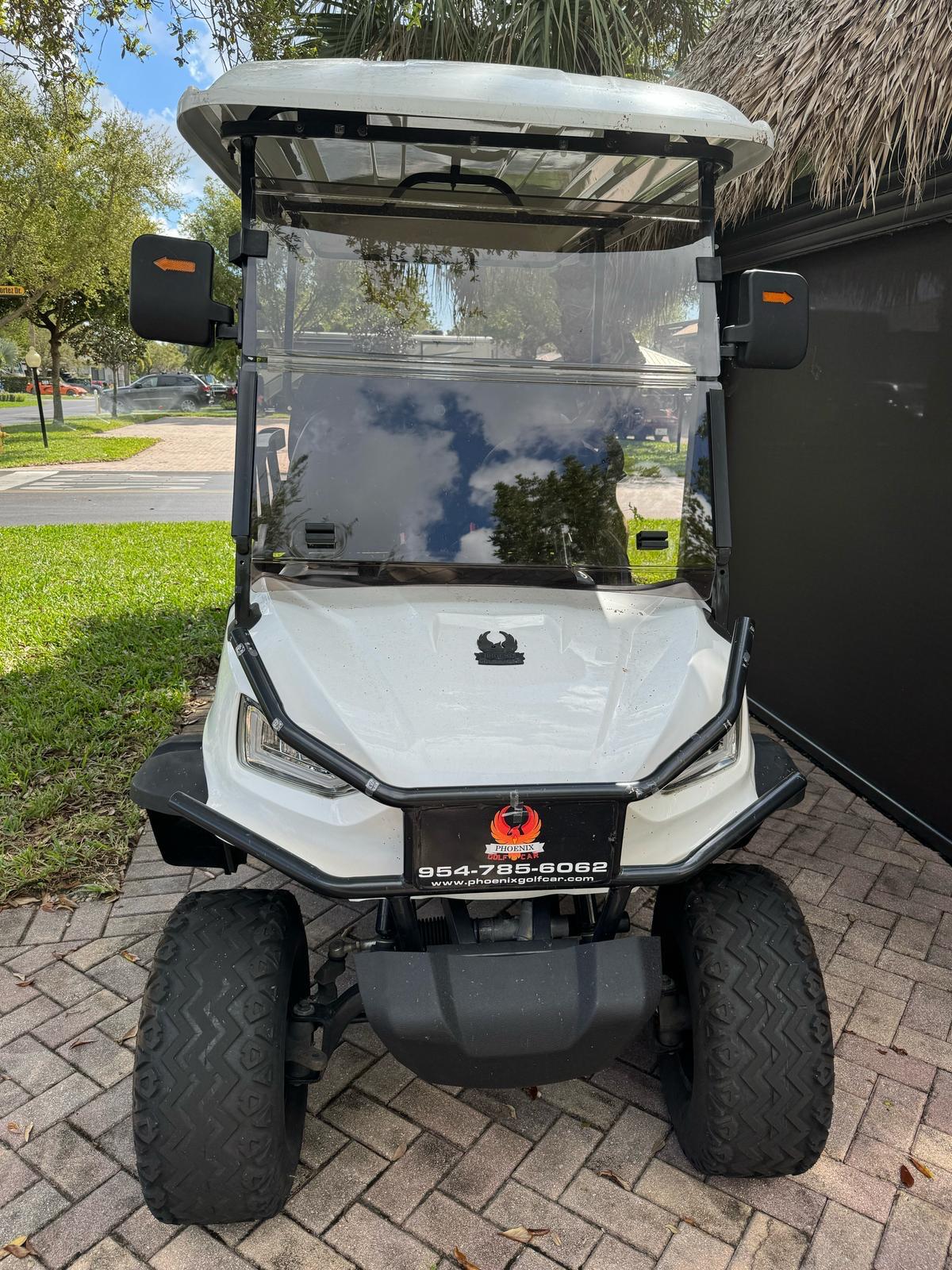Electric 4 Passenger Golf Car for Rental in Florida